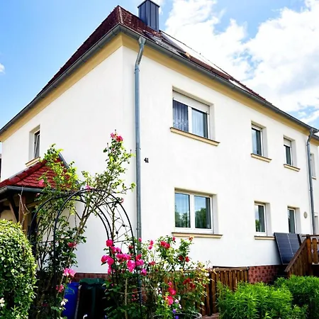 Διαμέρισμα Grosse Business- & Monteurwohnung, 2 Schlafzimmer, Parkplatz, Wlan *