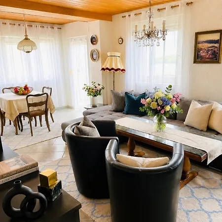 Apartment Grosse Business- & Monteurwohnung, 2 Schlafzimmer, Parkplatz, Wlan Bad Staffelstein